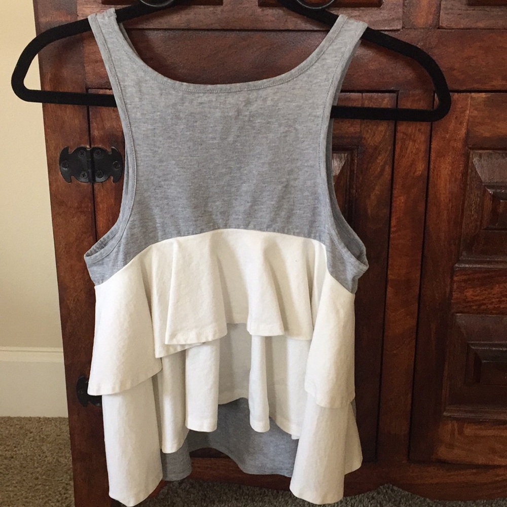Nordstrom Brand (Chelsea) Tank /Tee ~ruffled back